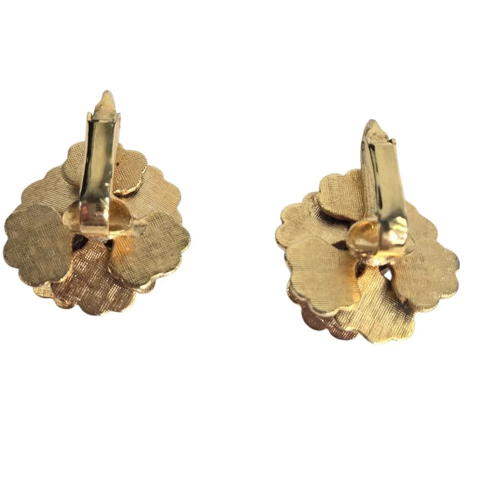 Vintage Goldtone Blue Yellow Paint Enamel Flower Brooch & Clip On‎ Earrings Set